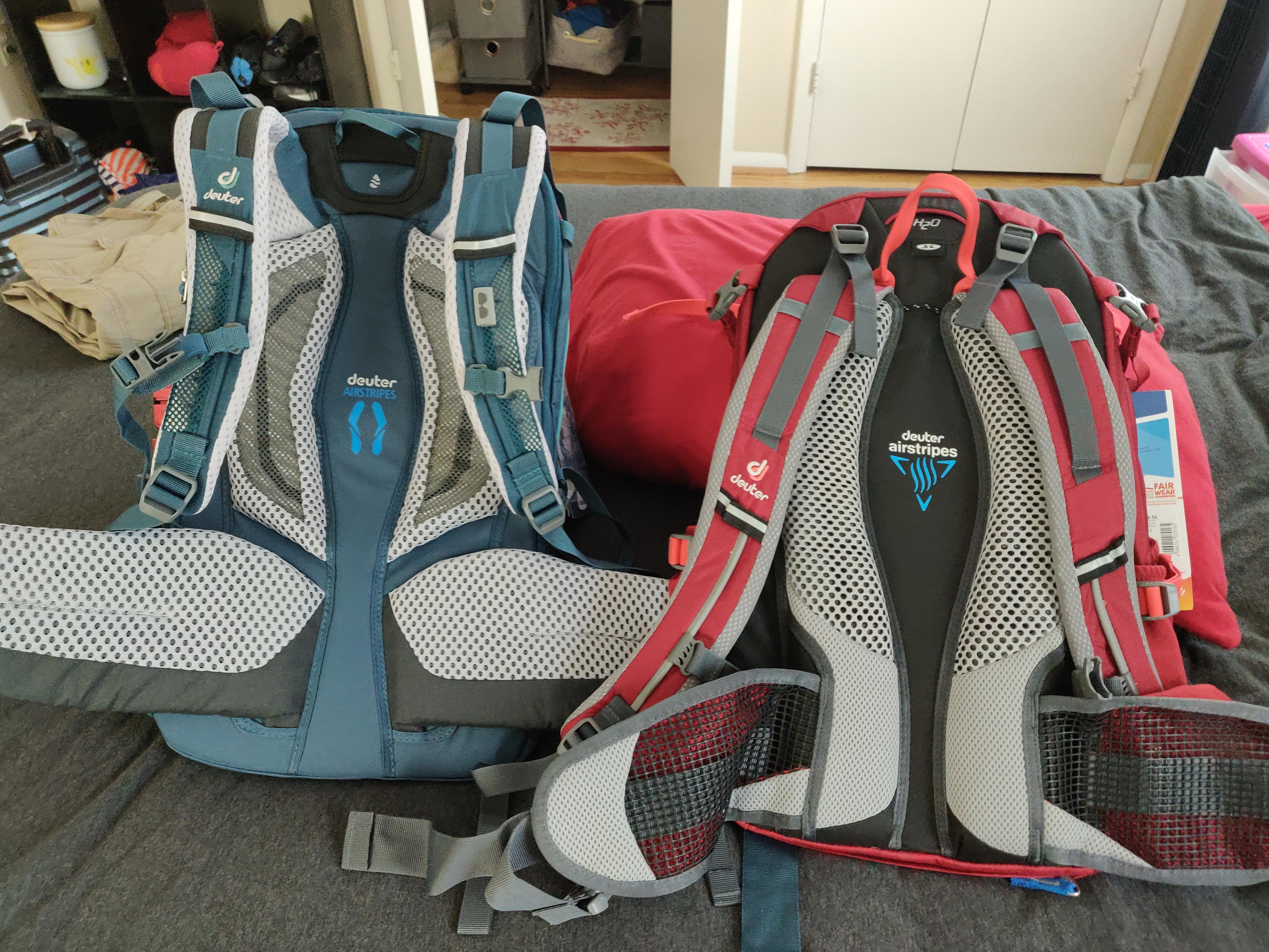 Deuter SL Trans Alpine Pro 26L vs (regular) 28L - "airstripes" back panels